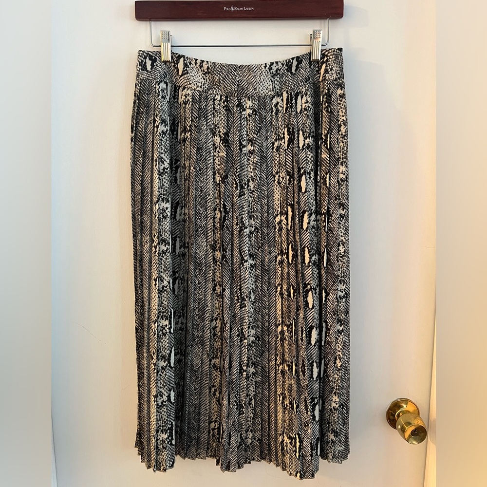 Jcrew Pleated Snake Print Midi Skirt (Size 4)